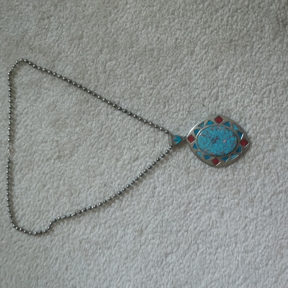 Stone and metal pendant with 925 silver chain - Picture 1 of 6